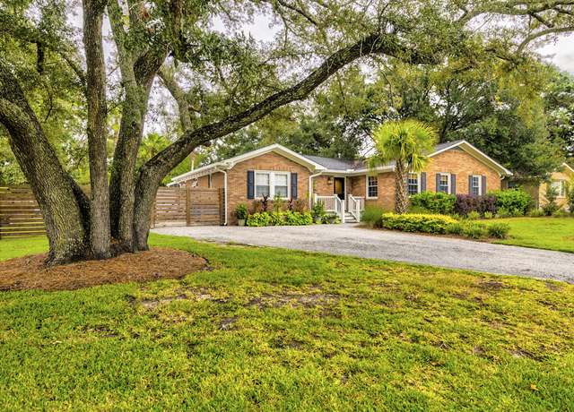 Property at 902 Mikell Dr, Charleston, SC 29412, 5 beds, 3.5 baths