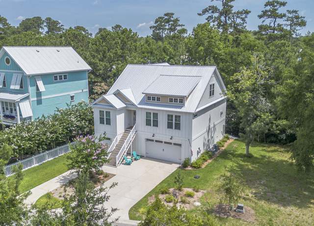 Property at 48 Seagrass Ct, Pawleys Island, SC 29585, 4 beds, 2 baths
