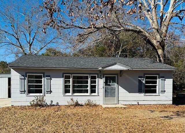 Property at 170 Mcdonald Dr, Barnwell, SC 29812, 3 beds, 1 bath