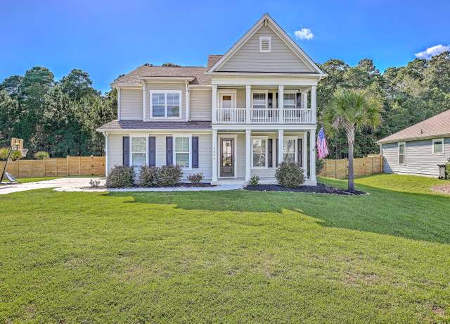 Property at 5497 Alpine Dr, Summerville, SC 29483, 4 beds, 3 baths