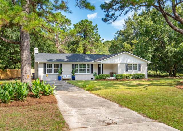 Property at 1555 Scott Hill Rd, Charleston, SC 29412, 3 beds, 2.5 baths