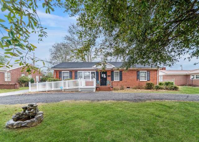 Property at 1231 Eutaw St, Orangeburg, SC 29115, 3 beds, 2 baths