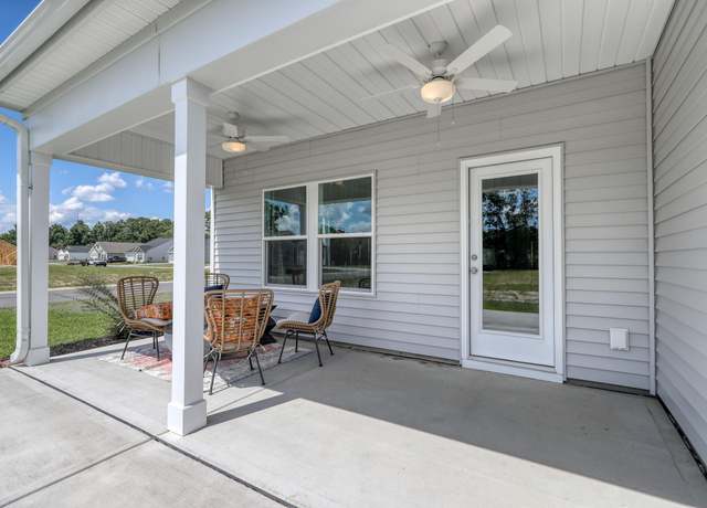 Property at 1001 Carolina Way, Manning, SC 29102, 3 beds, 2 baths