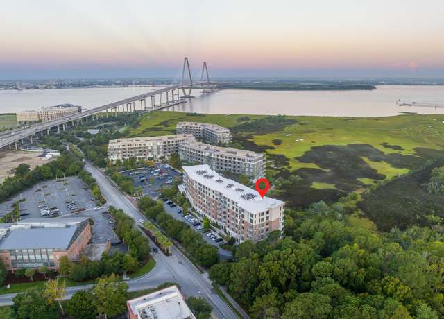 Property at 155 Wingo Way #415, Mount Pleasant, SC 29464, 2 beds, 2.5 baths