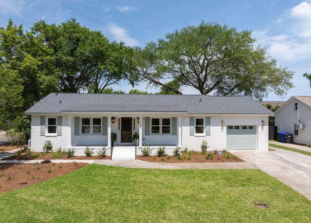 Property at 1199 Island View Dr, Mount Pleasant, SC 29464, 4 beds, 3 baths