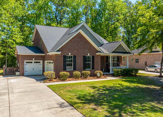 Property at 5442 Clearview Dr, North Charleston, SC 29420, 5 beds, 3.5 baths