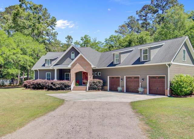 Property at 225 Ridge Rd, Ridgeville, SC 29472, 4 beds, 3.5 baths