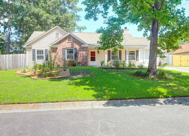 Property at 103 Saxton Ct, Goose Creek, SC 29445, 3 beds, 2 baths
