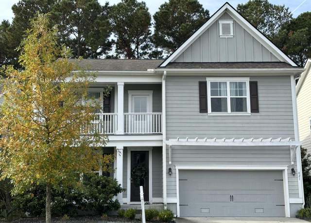 Property at 421 Turnstone St, Mount Pleasant, SC 29464, 5 beds, 3.5 baths