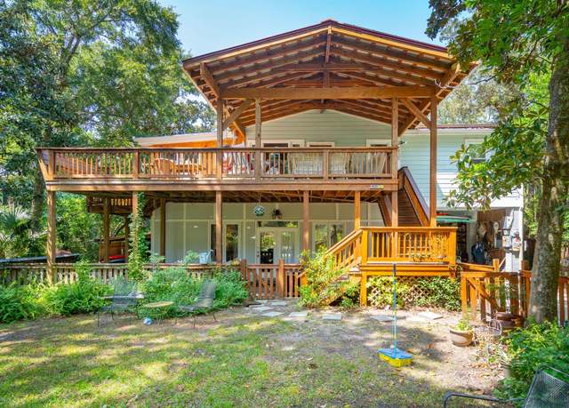 Property at 412 E Hudson Ave, Folly Beach, SC 29439, 3 beds, 2 baths