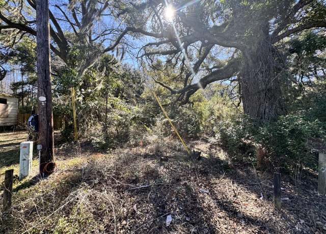 Property at 183 Pidgeon Bay Rd, Summerville, SC 29483