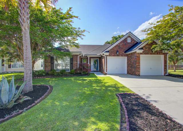 Property at 486 Maple Oak Ln, Charleston, SC 29414, 3 beds, 2 baths