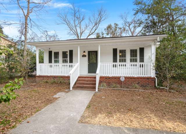 Property at 209 E 1st St N, Summerville, SC 29483, 3 beds, 2 baths