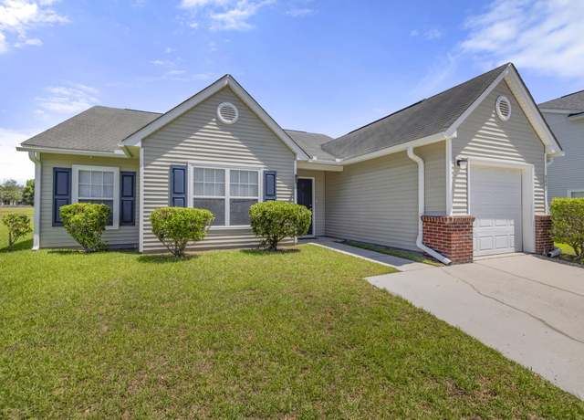 Property at 5040 Thornton Dr, Summerville, SC 29485, 3 beds, 2.5 baths