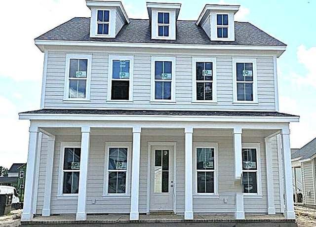 Property at 365 Trailmore Ln, Summerville, SC 29486, 4 beds, 3 baths