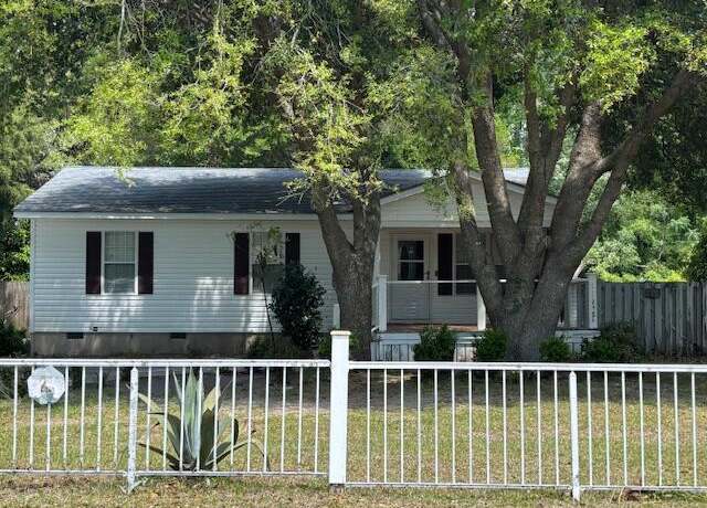 Property at 3342 Habitat Blvd Blvd, Johns Island, SC 29455, 3 beds, 1.5 baths