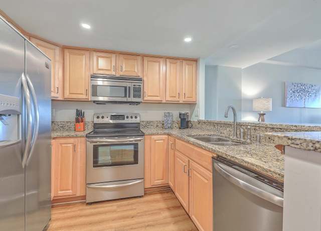 Property at 14 Lockwood Dr Unit 1k, Charleston, SC 29401, 1 bed, 1 bath