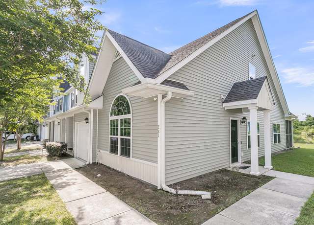 Property at 281 Jackson St, Goose Creek, SC 29445, 2 beds, 2.5 baths