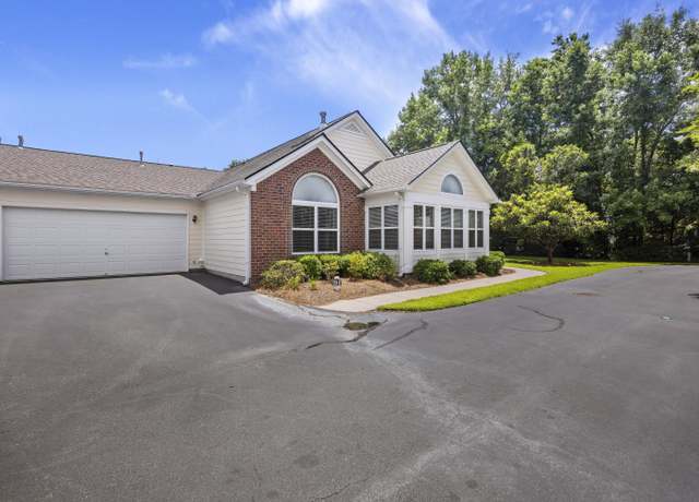 Property at 128 Ashley Villa Cir Unit C, Charleston, SC 29414, 2 beds, 2 baths