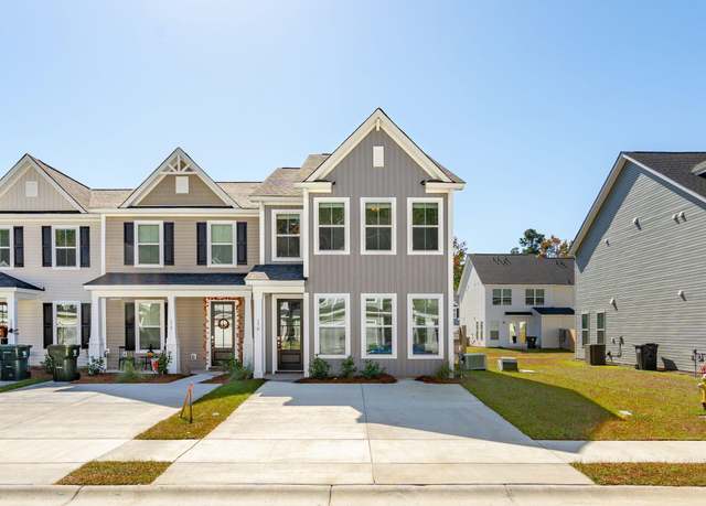 Property at 818 Alma Square Dr, Moncks Corner, SC 29461, 3 beds, 2.5 baths