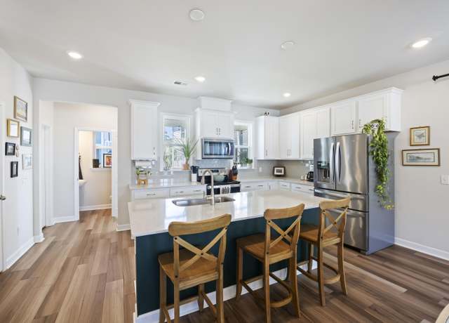 Property at 210 Winding River Dr, Johns Island, SC 29455, 3 beds, 2.5 baths