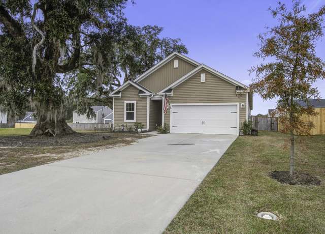 Property at 435 Eva St, Moncks Corner, SC 29461, 4 beds, 3 baths