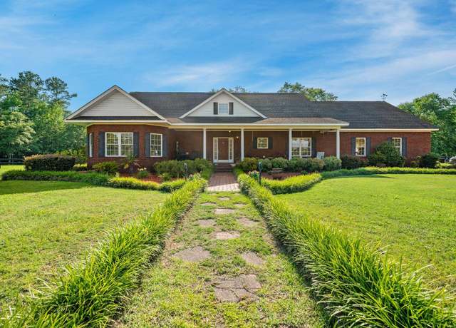 Property at 2420 Mount Zion Rd, Loris, SC 29569, 4 beds, 2.5 baths