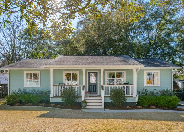 Property at 108 Rose Ln, Mount Pleasant, SC 29464, 4 beds, 2 baths
