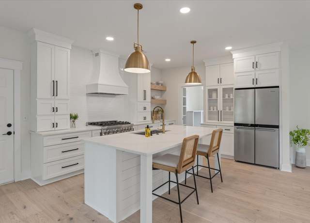 Property at 2226 Red Fern Ln, Mount Pleasant, SC 29466, 4 beds, 3.5 baths