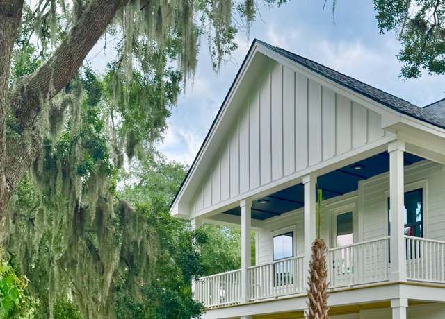 Property at 2982 Lodge Berry Ln, Johns Island, SC 29455, 3 beds, 2.5 baths