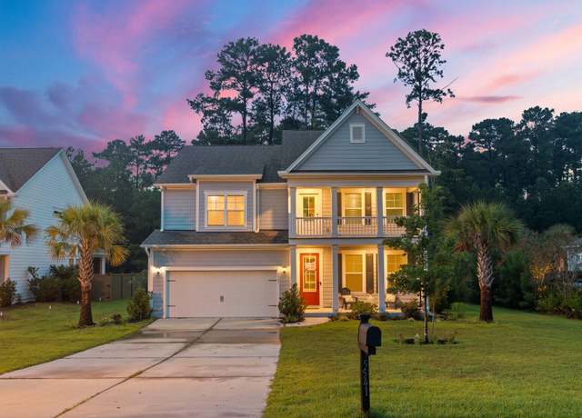 Property at 5541 Alpine Dr, Summerville, SC 29483, 4 beds, 3 baths