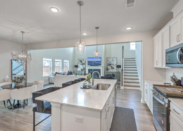 Property at 306 Lucca Dr, Summerville, SC 29486, 3 beds, 2.5 baths