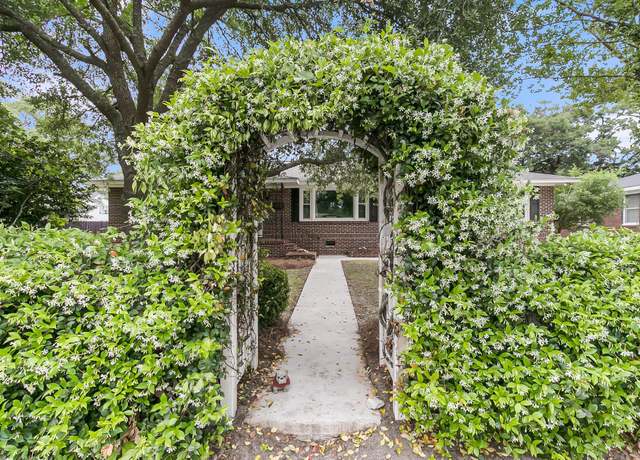 Property at 1023 Shelley Rd, Charleston, SC 29407, 3 beds, 2 baths