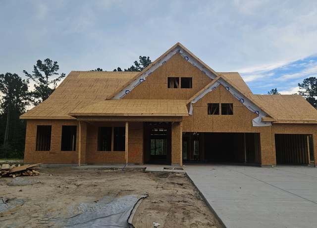 Property at 227 Huguenot Trl, Huger, SC 29450, 4 beds, 2 baths