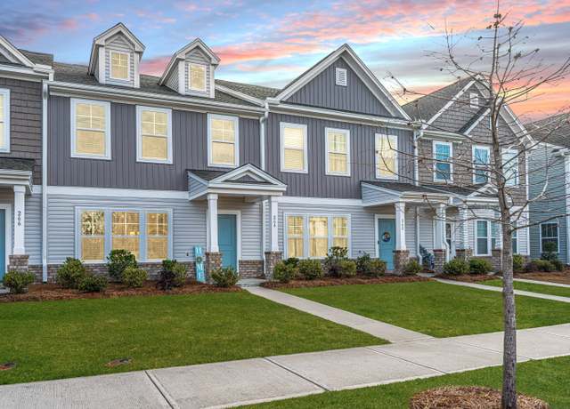 Property at 264 Godwit Dr, Summerville, SC 29486, 3 beds, 2.5 baths
