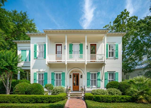 Property at 28 Robert Mills Cir, Mount Pleasant, SC 29464, 4 beds, 4.5 baths