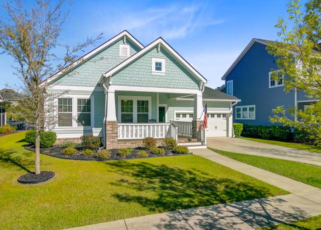 Property at 804 Buckler St, Summerville, SC 29486, 3 beds, 2 baths