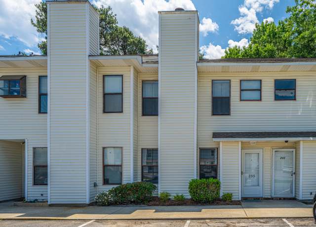 Property at 235 Pine Shadow Dr, Goose Creek, SC 29445, 2 beds, 2.5 baths