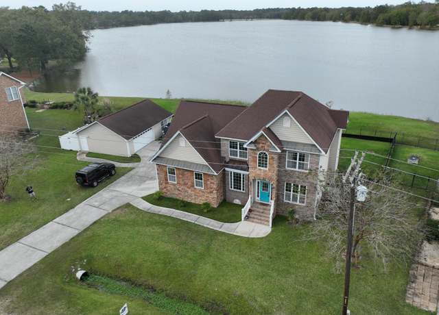 Property at 1713 Pimlico Blvd, Moncks Corner, SC 29461, 4 beds, 3 baths