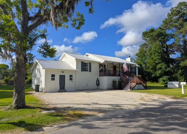 Property at 210 Cassena St, Mcclellanville, SC 29458, 2 beds, 2 baths