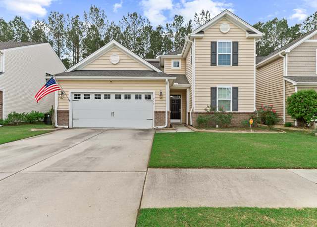 Property at 215 Overcup Loop, Summerville, SC 29486, 5 beds, 3 baths