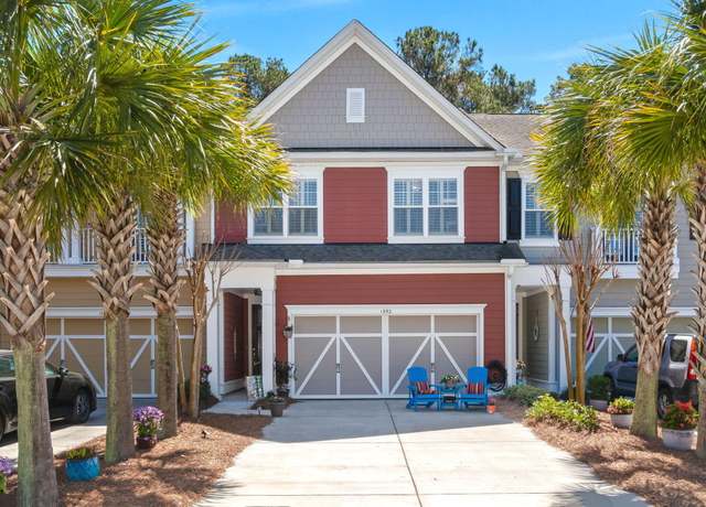 Property at 1992 Kings Gate Ln, Mount Pleasant, SC 29466, 3 beds, 2.5 baths