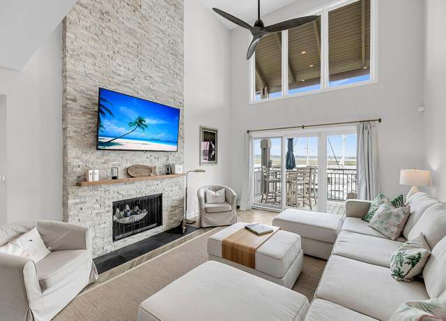 Property at 1948 Marsh Oak Ln, Seabrook Island, SC 29455, 2 beds, 2.5 baths