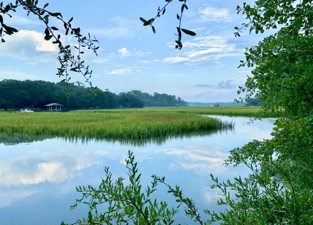 Property at 6613 Bloody Point Rd, Wadmalaw Island, SC 29487