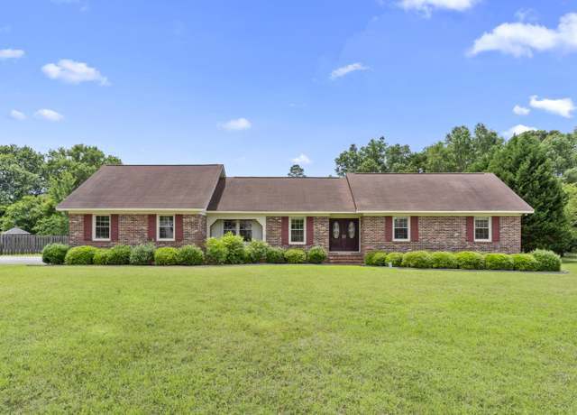 Property at 4097 NE Brown St, Orangeburg, SC 29118, 4 beds, 2.5 baths