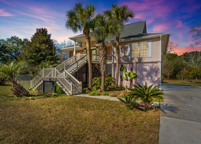 Property at 1436 Battalion Dr, Charleston, SC 29412, 5 beds, 4 baths