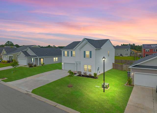 Property at 330 Bountiful Dr, Moncks Corner, SC 29461, 5 beds, 3 baths