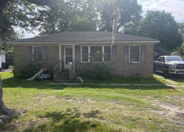 Property at 310 Adeline Dr, Goose Creek, SC 29445, 3 beds, 1.5 baths
