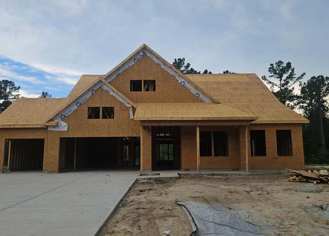 Property at 230 Huguenot Trl, Huger, SC 29450, 4 beds, 3.5 baths