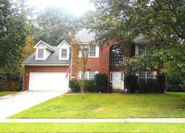 Property at 110 N Pembroke Dr, Goose Creek, SC 29445, 4 beds, 2.5 baths